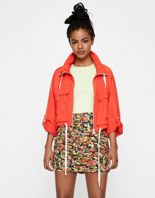 Lightweight Jacket With Front Pockets - Image 3