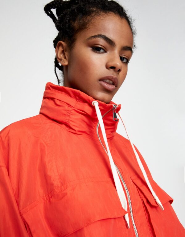 Lightweight Jacket With Front Pockets - Image 2